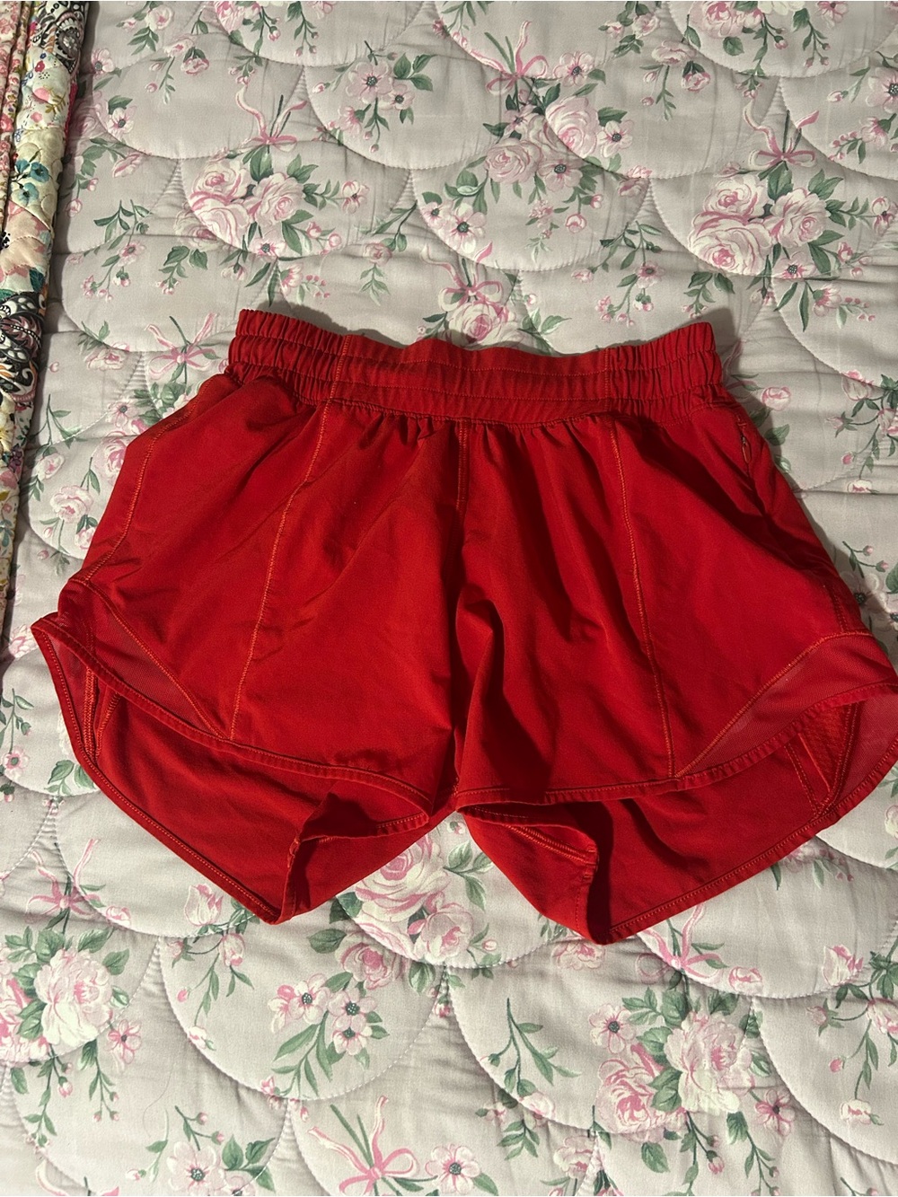 lululemon athletica Red Women's Athletic hotty hot shorts